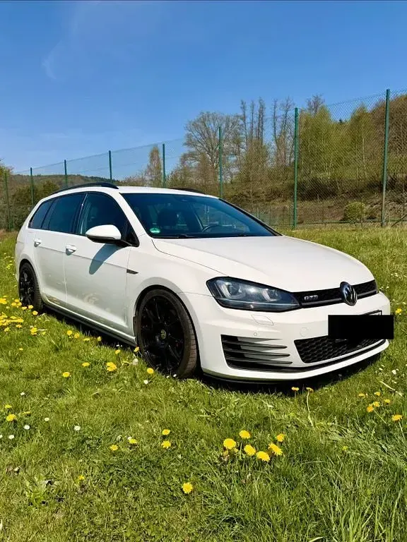 Second-hand VW Golf VII GTD 184 CP (135 kW) 2016 Alb Break