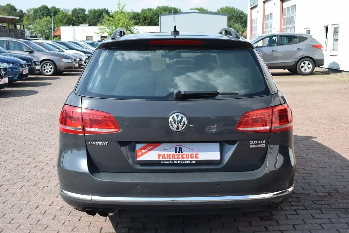 Gebraucht VW Passat 140 PS (102 kW) 2013 Grau Kombi