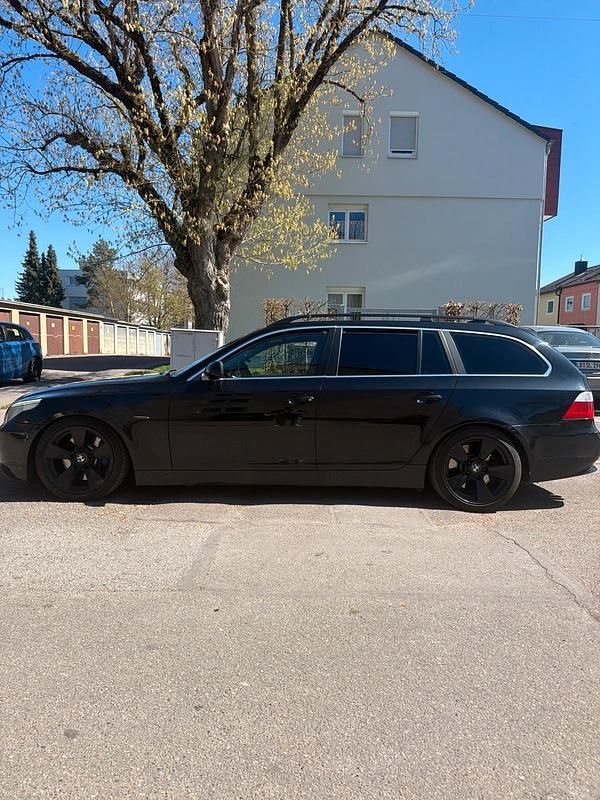 Second-hand BMW 545 333 CP (244 kW) 2004 Negru Break