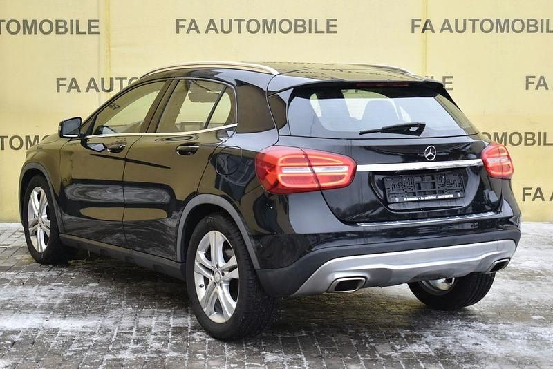 Gebraucht Mercedes GLA200 156 PS (114 kW) 2015 Schwarz SUV