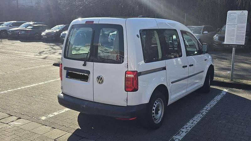 Second-hand VW Caddy 75 CP (55 kW) 2018 Alb Monovolum