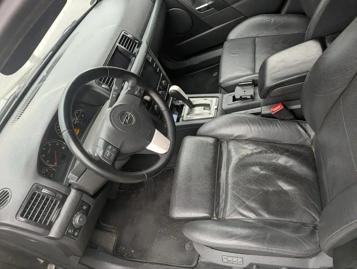 Gebraucht Opel Signum 150 PS (110 kW) 2007 Schwarz Kleinwagen