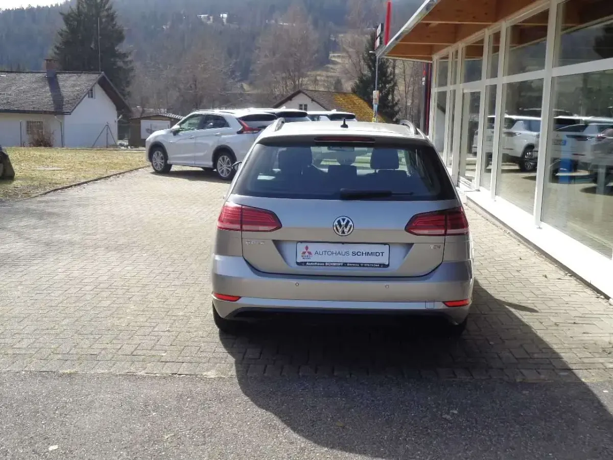 Gebraucht VW Golf VII Trendline 116 PS (85 kW) 2017 Silber Kombi