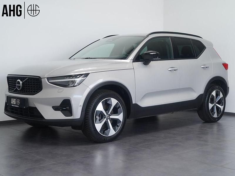 Usado Volvo XC40 Plus 197 HP (144 kW) 2024 Prateado SUV