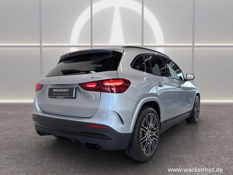 Gebraucht Mercedes GLA220 AMG 190 PS (139 kW) 2026 Silber SUV