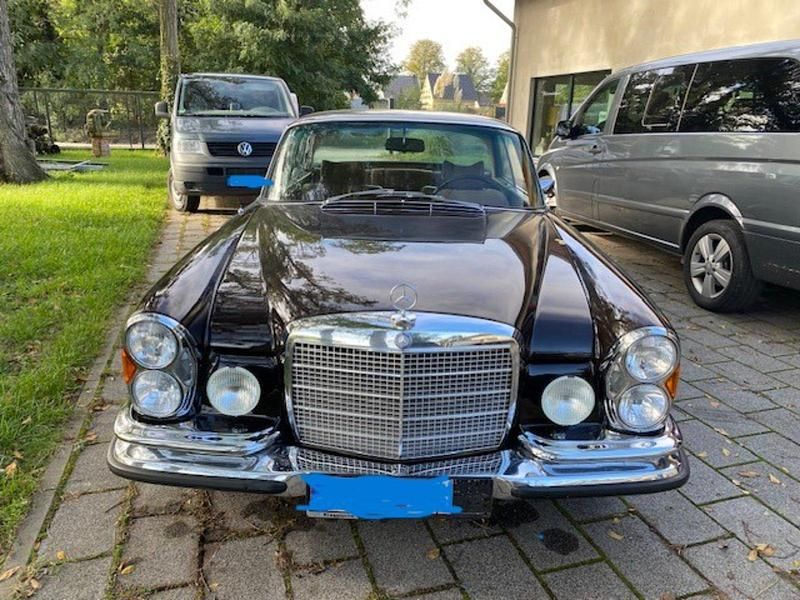 Braun Gebraucht 1969 Mercedes W111 Coupé | 43.000 € - Bild 1/4