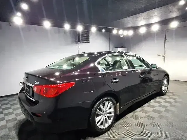 Gebraucht Infiniti Q50 Premium 170 PS (125 kW) 2018 Schwarz Limousine