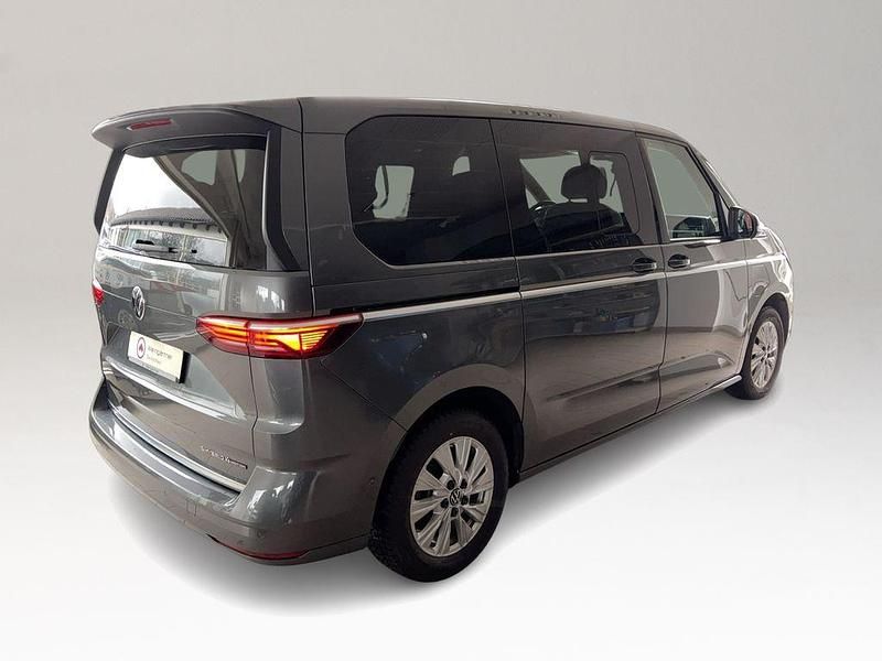 Gebraucht VW Multivan Style 177 PS (130 kW) 2025 Grau Van