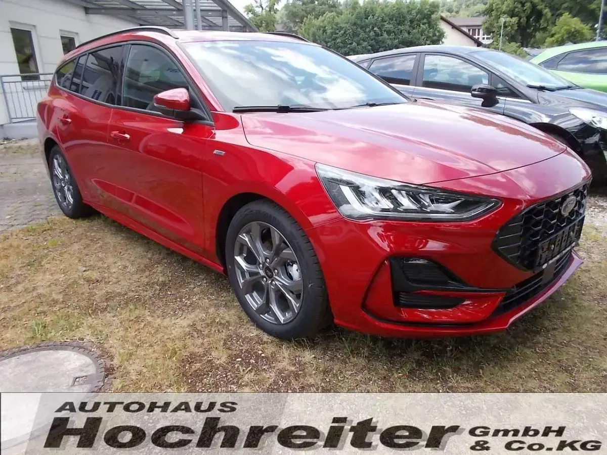 Nuevo Ford Focus ST-Line X 155 CV (114 kW) 2025 Rojo Familiar