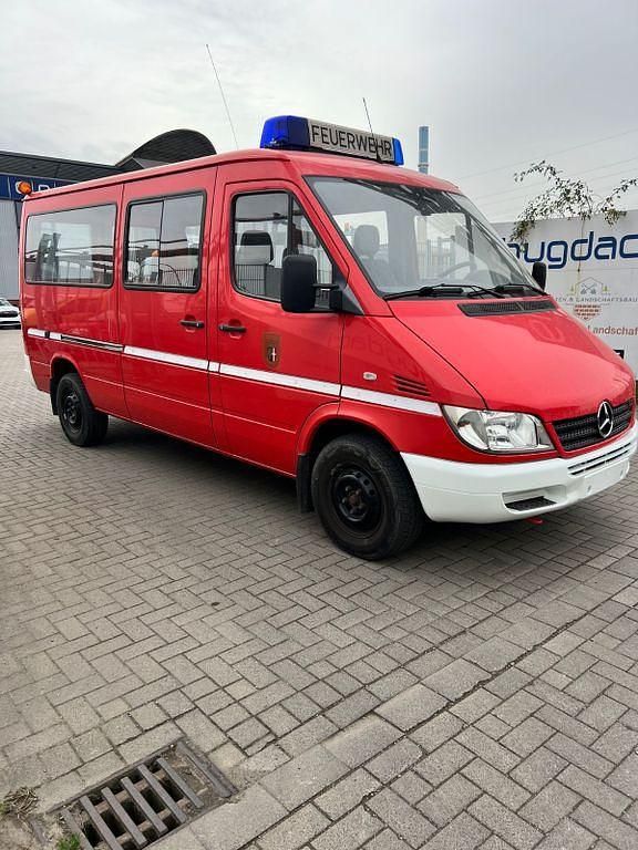 Gebraucht Mercedes Sprinter 129 PS (94 kW) 2004 Rot Van