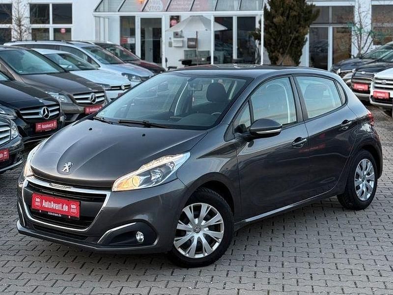 Gebraucht Peugeot 208 Active 82 PS (60 kW) 2018 Grau Kleinwagen