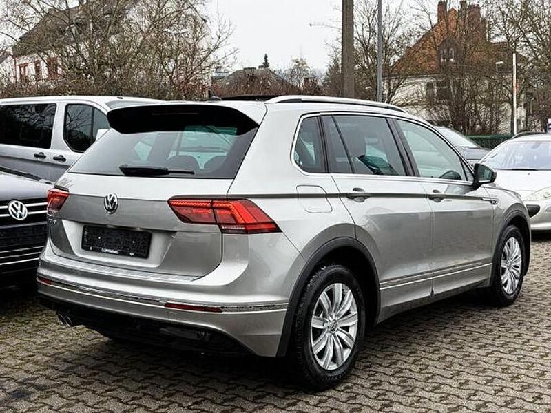 Gebraucht VW Tiguan Highline 150 PS (110 kW) 2020 Silber SUV
