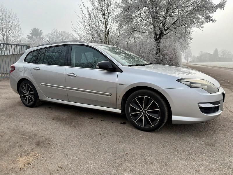 Gebraucht Renault Laguna III Bose Edition 150 PS (110 kW) 2012 Silber Kombi