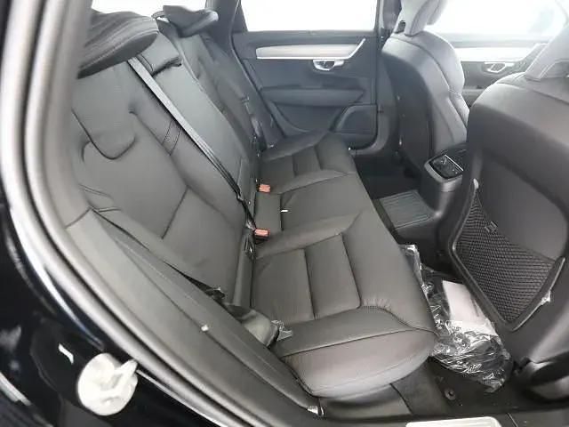 Second-hand Volvo V90 Plus 310 CP (228 kW) 2025 Negru Break