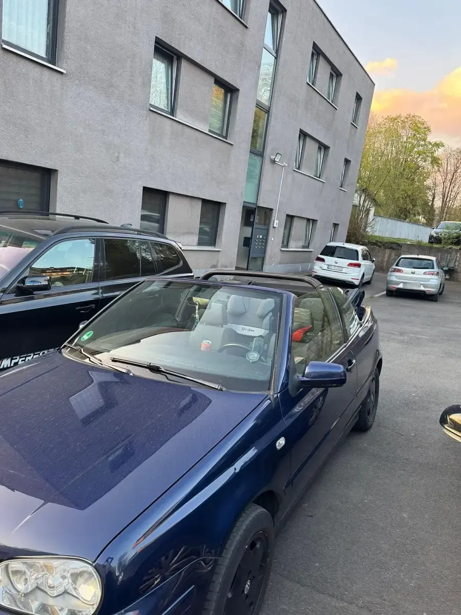 Używany VW Golf 75 KM (55 kW) 2004 Niebieski Kabriolet