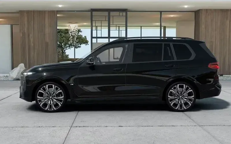 Neu BMW X7 M Sport 530 PS (389 kW) 2026 Schwarz SUV