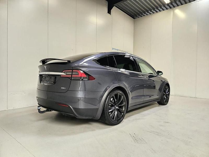 Second-hand Tesla Model X 388 kW (528 CP) 2019 Gri SUV