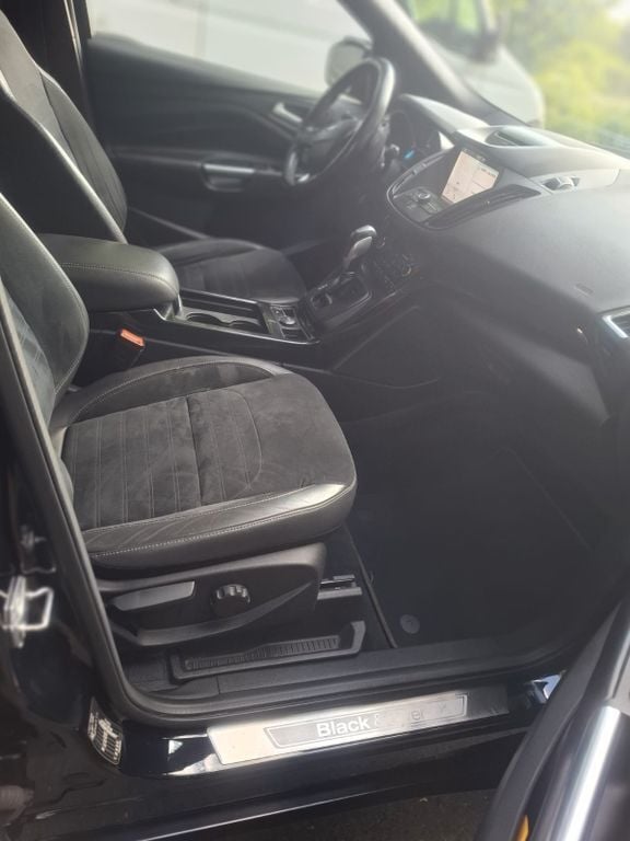 Gebraucht Ford Kuga 179 PS (131 kW) 2019 Schwarz SUV