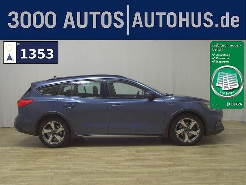 Chroma blau (metallic) Gebraucht 2019 Ford Focus Active Kombi | 8.980 € (Guter Preis) - Bild 1/4