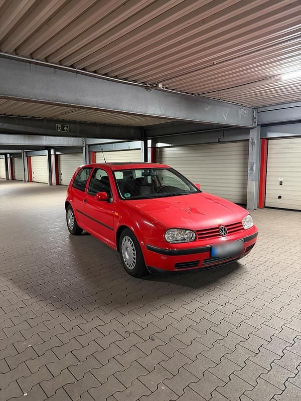 Gebraucht VW Golf IV 80 PS (58 kW) 1999 Rot Kleinwagen