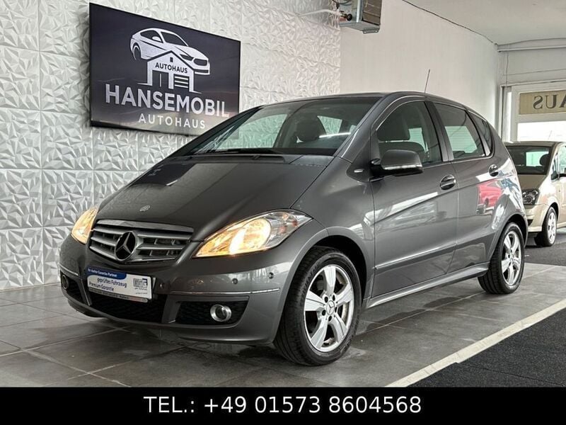 Grau Gebraucht 2012 Mercedes A180 Avantgarde Limousine | 6.480 € (Fairer Preis) - Bild 1/4