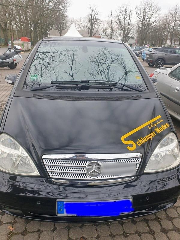 Schwarz Gebraucht 2012 Mercedes A210 Van / Kleinbus | 1.800 € - Bild 1/4