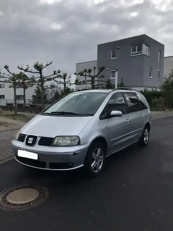 Używany Seat Alhambra 116 KM (85 kW) 2005 Srebrny Minivan