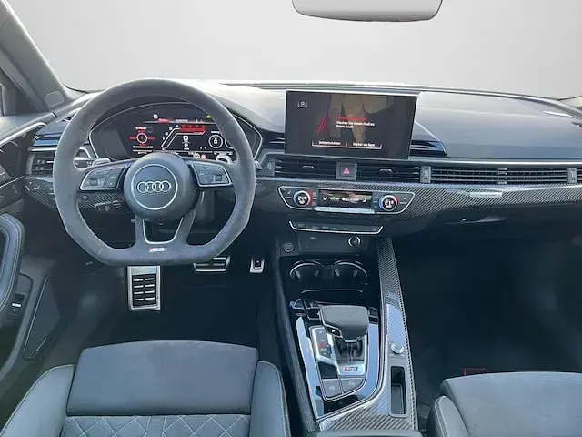 Gebraucht Audi RS4 Advanced 450 PS (330 kW) 2025 Gletscherweiß metallic (metallic) Kombi