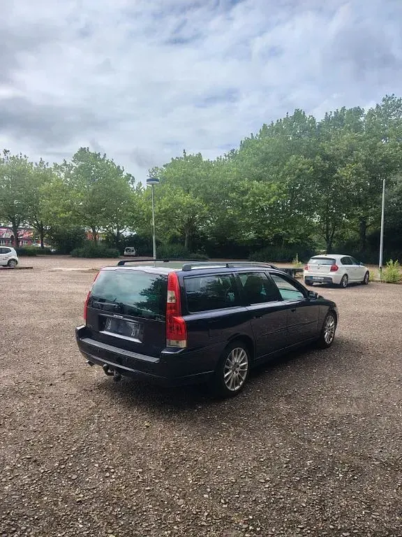 Gebraucht Volvo V70 163 PS (119 kW) 2006 Blau Kombi