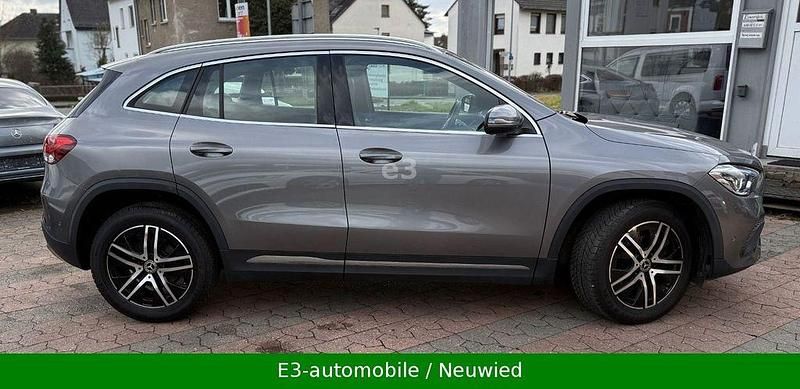 Gebraucht Mercedes GLA200 150 PS (110 kW) 2021 Grau SUV