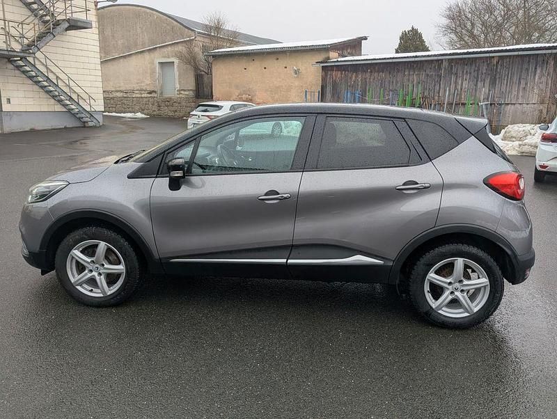 Gebraucht Renault Captur Intens 110 PS (80 kW) 2017 Grau SUV