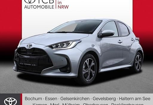 Neu Toyota Yaris Hybrid 116 PS (85 kW) 2025 Silber Limousine