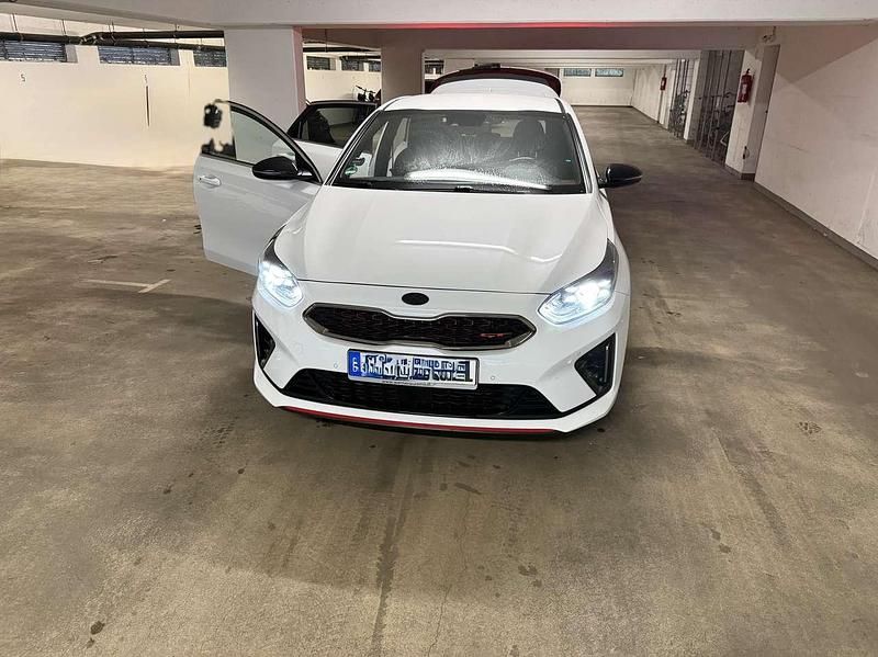 Gebraucht Kia ProCeed GT 204 PS (150 kW) 2021 Weiß Kombi