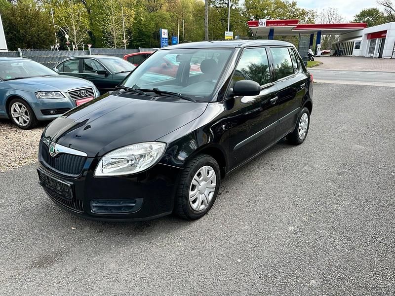 Second-hand Skoda Fabia 60 CP (44 kW) 2009 Negru Hatchback