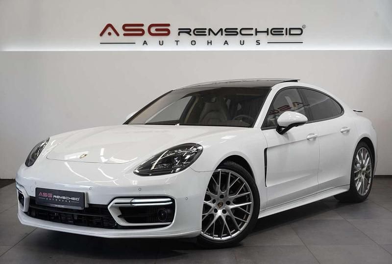 Weiß Gebraucht 2020 Porsche Panamera 4 Sport Limousine | 71.990 € (Etwas zu teuer) - Bild 1/4