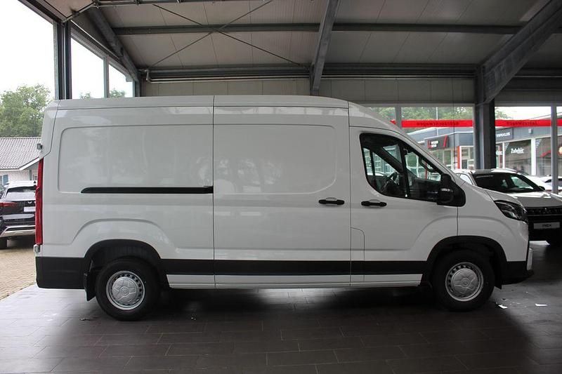 Neu Maxus V90 150 PS (110 kW) 2026 Weiß Van