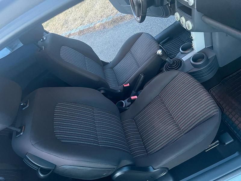 Gebraucht Mitsubishi Colt 95 PS (69 kW) 2008 Grau Kleinwagen