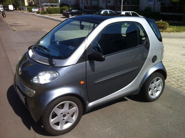 Grau metallic Gebraucht 2000 Smart ForTwo Coupé Passion Coupé | 2.350 € - Bild 1/4