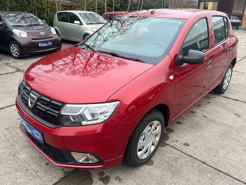 Rot Gebraucht 2018 Dacia Sandero Essentiel Limousine | 8.490 € (Fairer Preis) - Bild 1/4