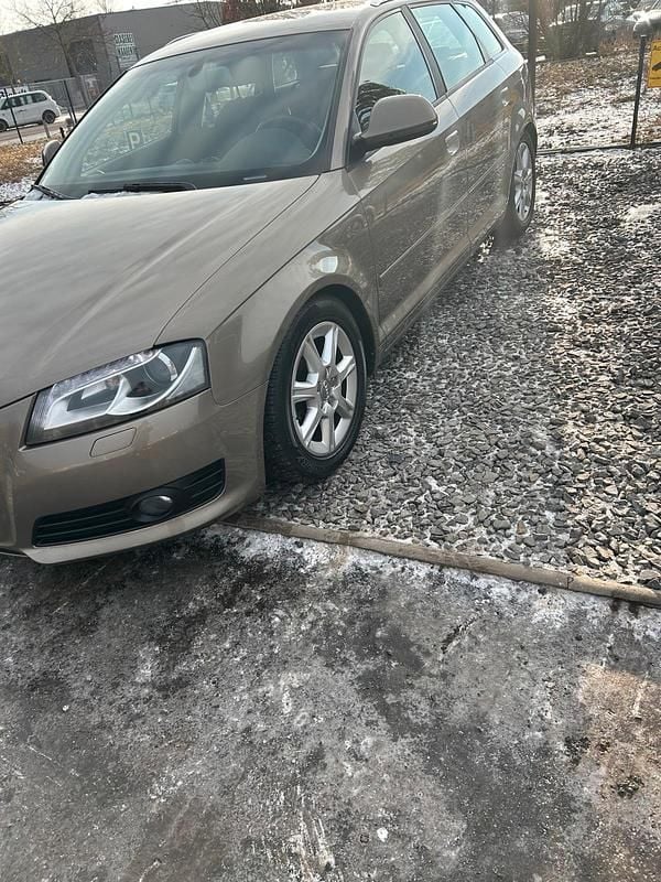 Beige Gebraucht 2009 Audi A3 Kleinwagen | 4.800 € (Fairer Preis) - Bild 1/4