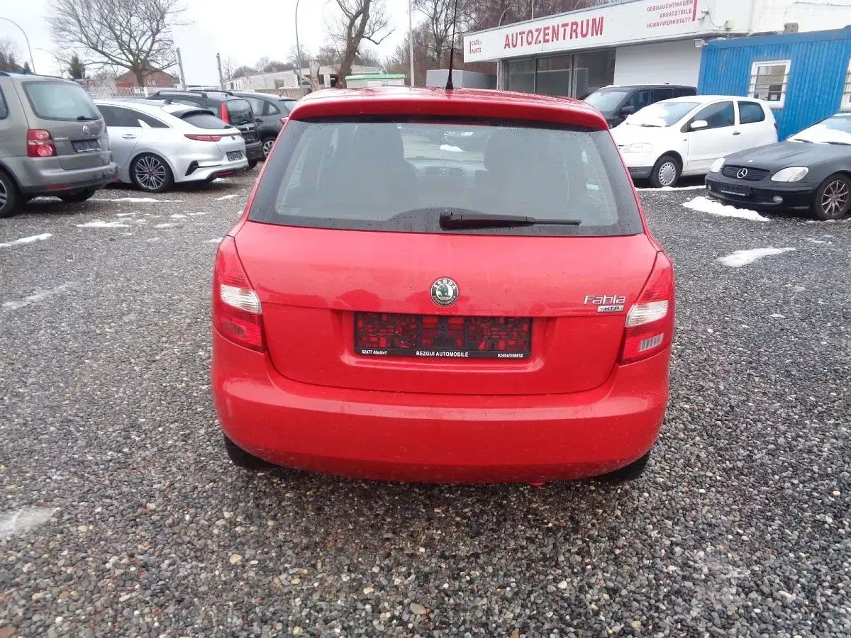 Gebraucht Skoda Fabia Classic 60 PS (44 kW) 2009 Rot Kleinwagen