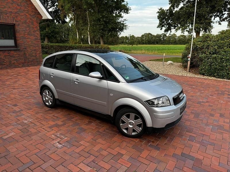 Silber Gebraucht 2002 Audi A2 Kleinwagen | 2.899 € (Superpreis) - Bild 1/4