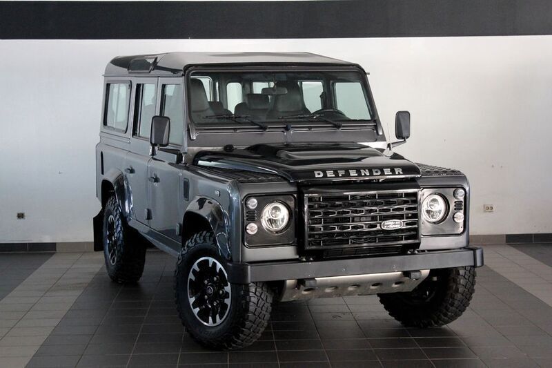 Grau Gebraucht 2015 Land Rover Defender Adventure SUV | 59.900 € (Guter Preis) - Bild 1/4