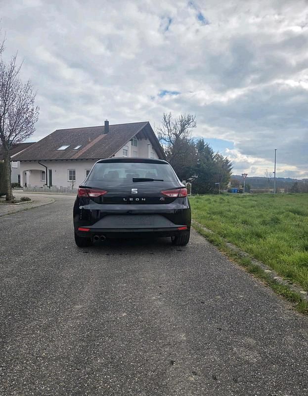 Gebraucht Seat Leon FR 150 PS (110 kW) 2015 Schwarz Limousine