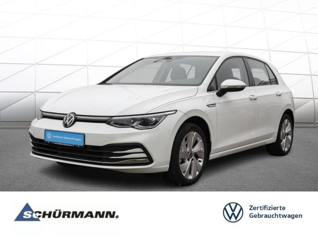Weiß Gebraucht 2023 VW Golf VIII Style Limousine | 21.729 € (Guter Preis) - Bild 1/4