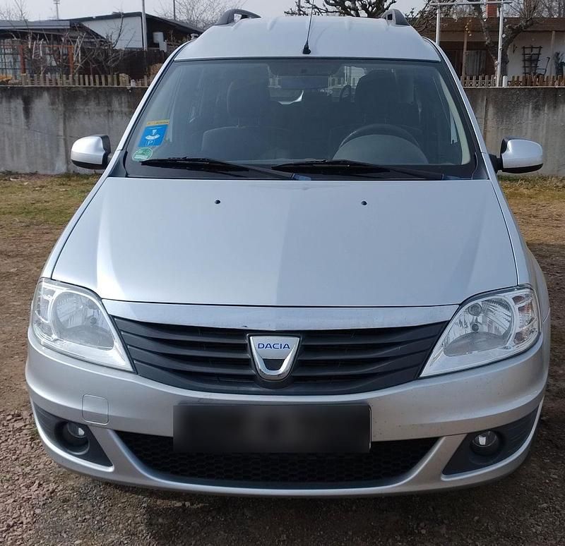 Gebraucht Dacia Logan 105 PS (77 kW) 2010 Silber Kombi