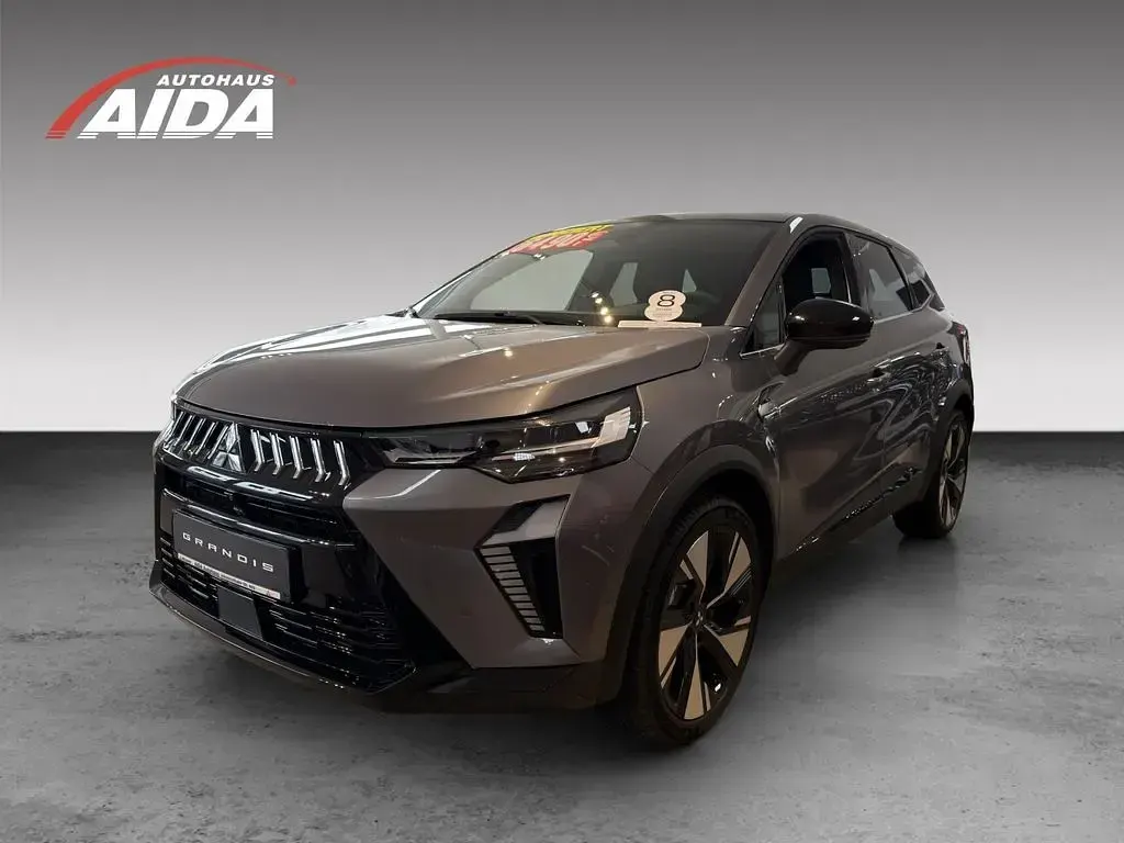 Neu Mitsubishi Grandis Diamant Edition 141 PS (103 kW) 2026 Grau SUV