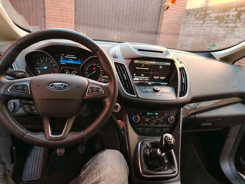 Używany Ford C-MAX Titanium 125 KM (91 kW) 2016 Szary Minivan