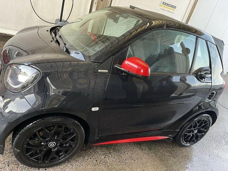 Schwarz Gebraucht 2016 Smart ForTwo Cabrio Brabus Cabrio | 12.990 € (Superpreis) - Bild 1/4
