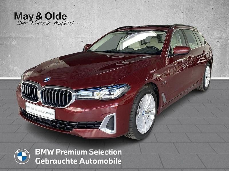 Rot Gebraucht 2022 BMW 530 Kombi | 35.885 € (Fairer Preis) - Bild 1/4